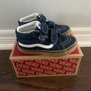 Vans mid rise shoes
